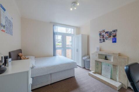 bedrooms 5.jpg