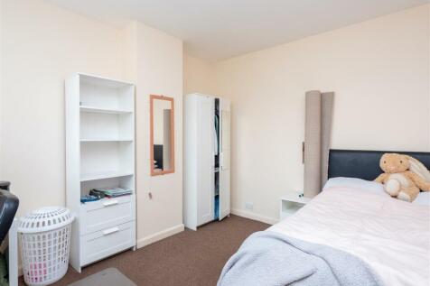 bedrooms 3.jpg
