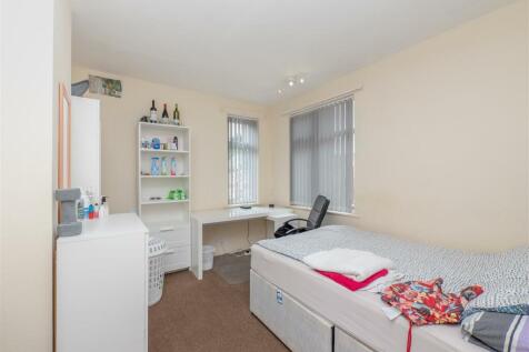 bedrooms 4.jpg