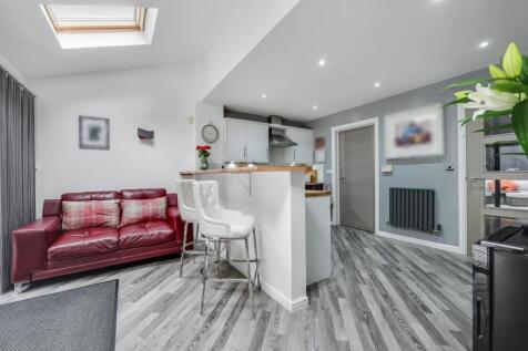 Kitchen/ Dinning/ Living