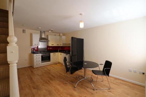 Lounge/Kitchen