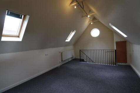 Lounge/Bedroom