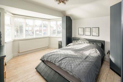 Master bedroom.jpeg