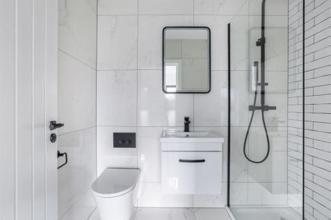Ensuite.jpeg