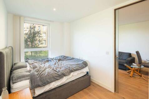 bedroom 2.jpeg