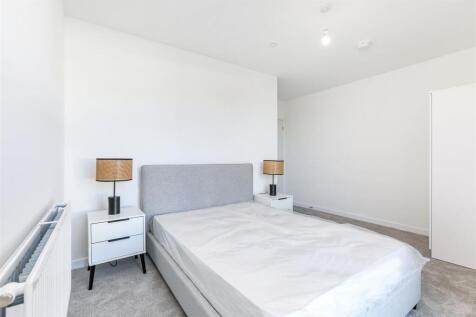 bedroom 2.jpeg