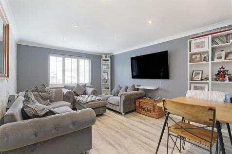 living room 4.jpeg