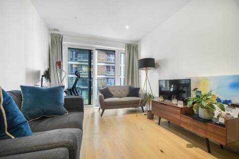 Living room.jpg