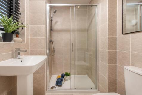 Internal image of the Ellerton en suite