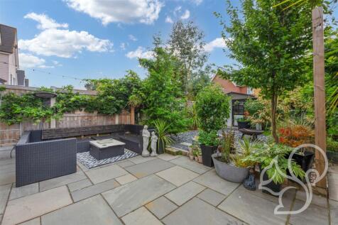 Garden 2.jpg