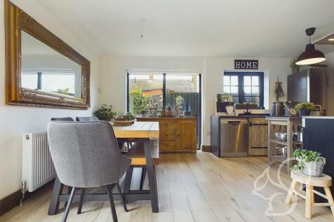 dining to kitchen