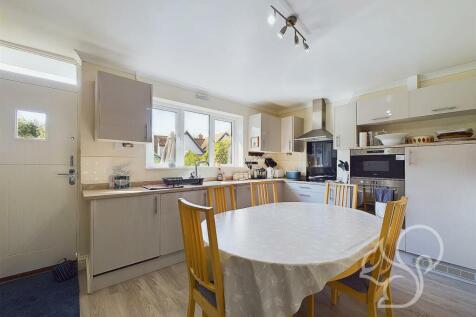 kitchen-dining area