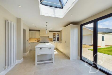 Kitchen Family Room