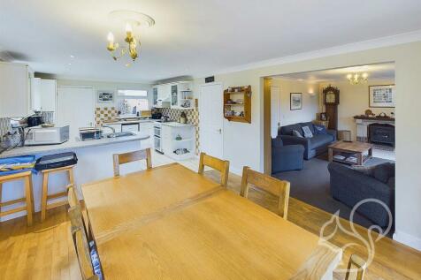 Lounge, Diner, Kitchen