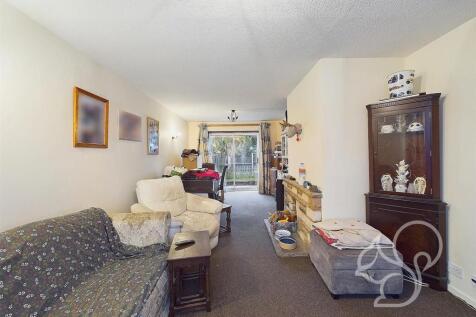 CAM03877G0-PR0111-STILL005.jpg