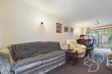 CAM03877G0-PR0111-STILL001.jpg