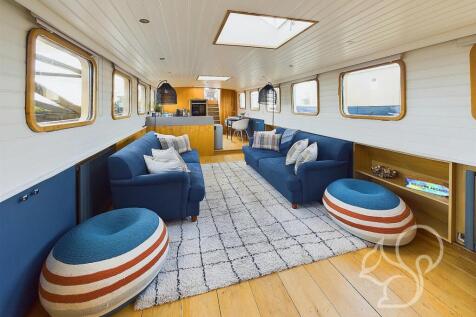 lower saloon