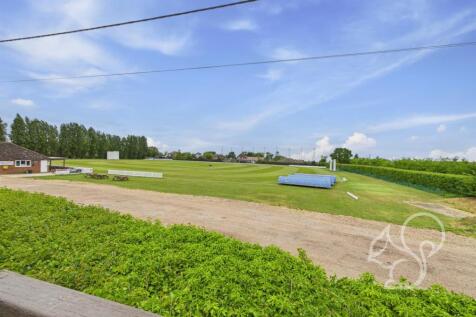 CAM03877G0-PR0179-STILL030.jpg