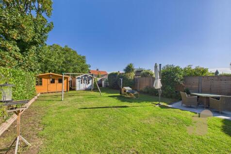CAM03877G0-PR0253-STILL008.jpg