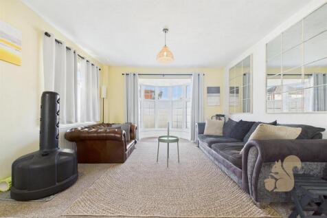 CAM03877G0-PR0258-STILL014.jpg