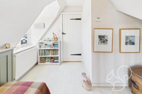2nd Floor Landing