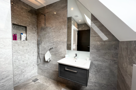 En-suite wet room