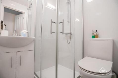 Fair Isle Shower Room (2).jpg