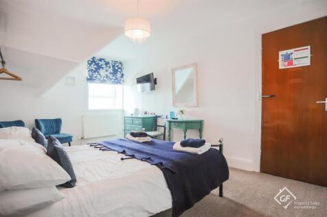 Portland Bedroom (1).jpg