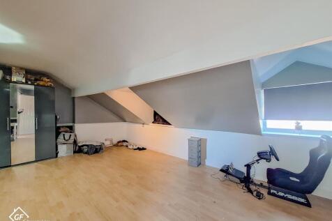 First floor flat 8.jpg