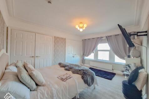 First floor flat 12.jpg