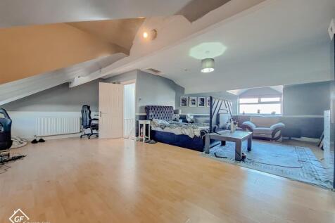 Frist floor flat 8.jpg