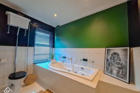 Frist floor flat 14.jpg