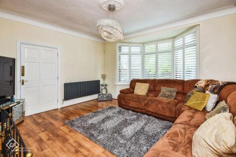 Living Room 2.jpg