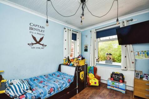 Bedroom 2.jpg