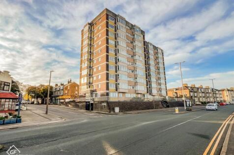 Lakeland House External.jpg