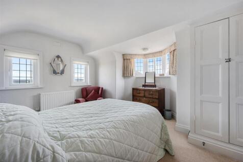 Bedroom.jpg