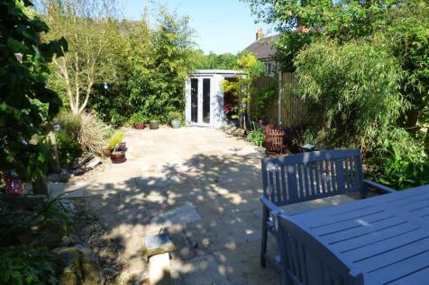new Garden &amp; Lounge Pics (11).JPG