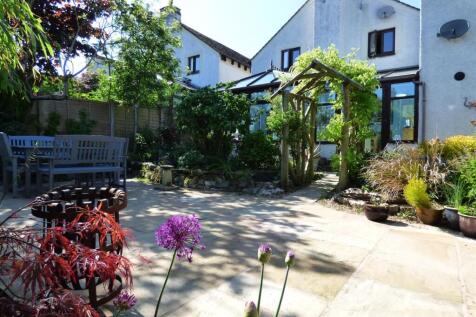 new Garden &amp; Lounge Pics (15).JPG