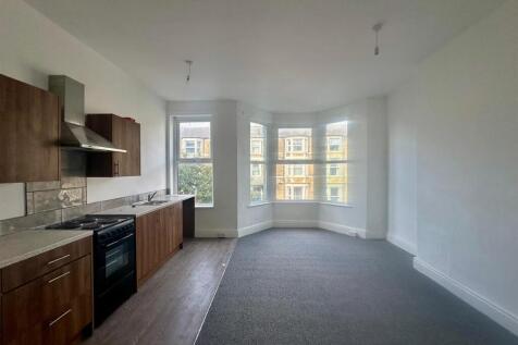 Flat 2 1.jpg