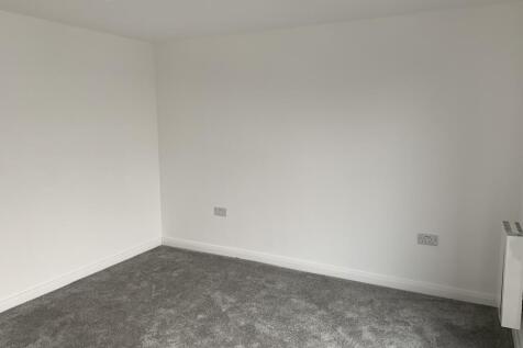 Bedroom second photo