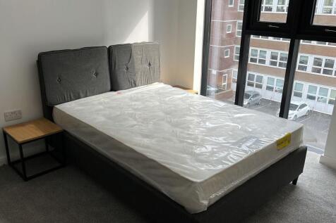 Bedroom (4)