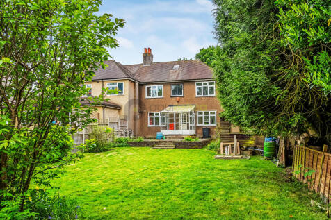 112-Reddown-Road-13