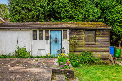 112-Reddown-Road-15