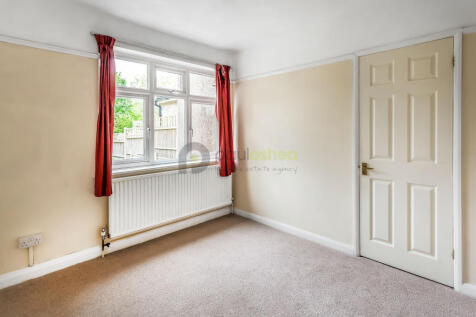 112-Reddown-Road-16