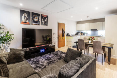Flat-27-Rainier-Apartments-9