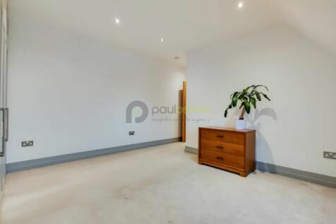 5_Master-Bedroom-1