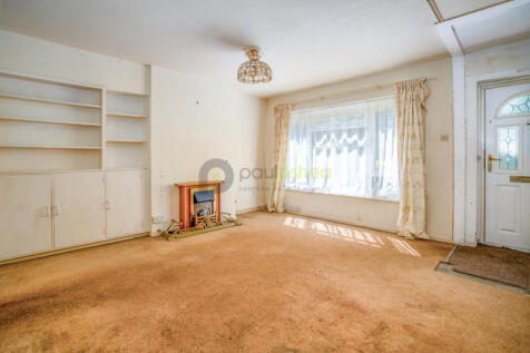 04 For Sale Studio Flat CR8 Lower Barn Road Paul O