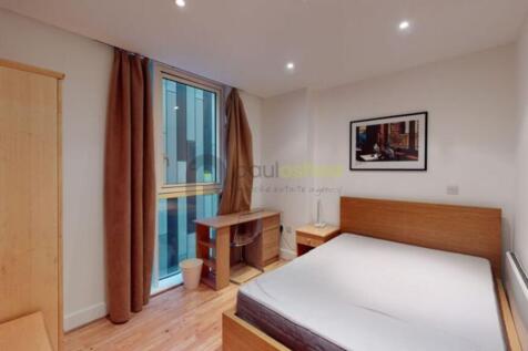 Times-Square-Whitechapel-12132020_222146-2