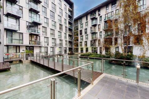 Times-Square-Whitechapel-12132020_222346-2