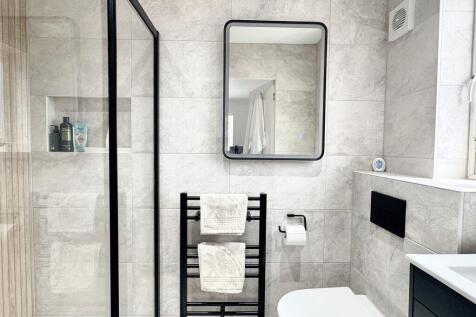 Master En-Suite